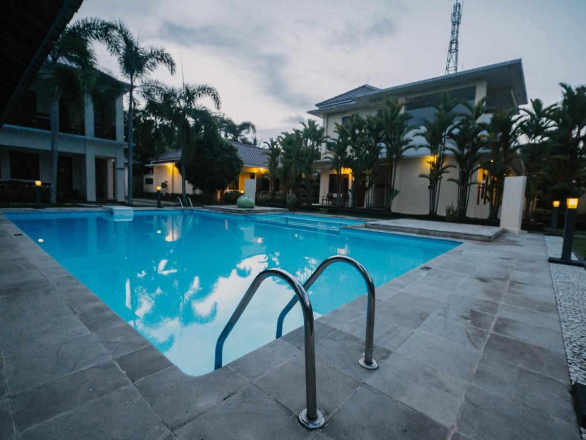 Sunrise Resort Batukaras ภายนอก รูปภาพ
