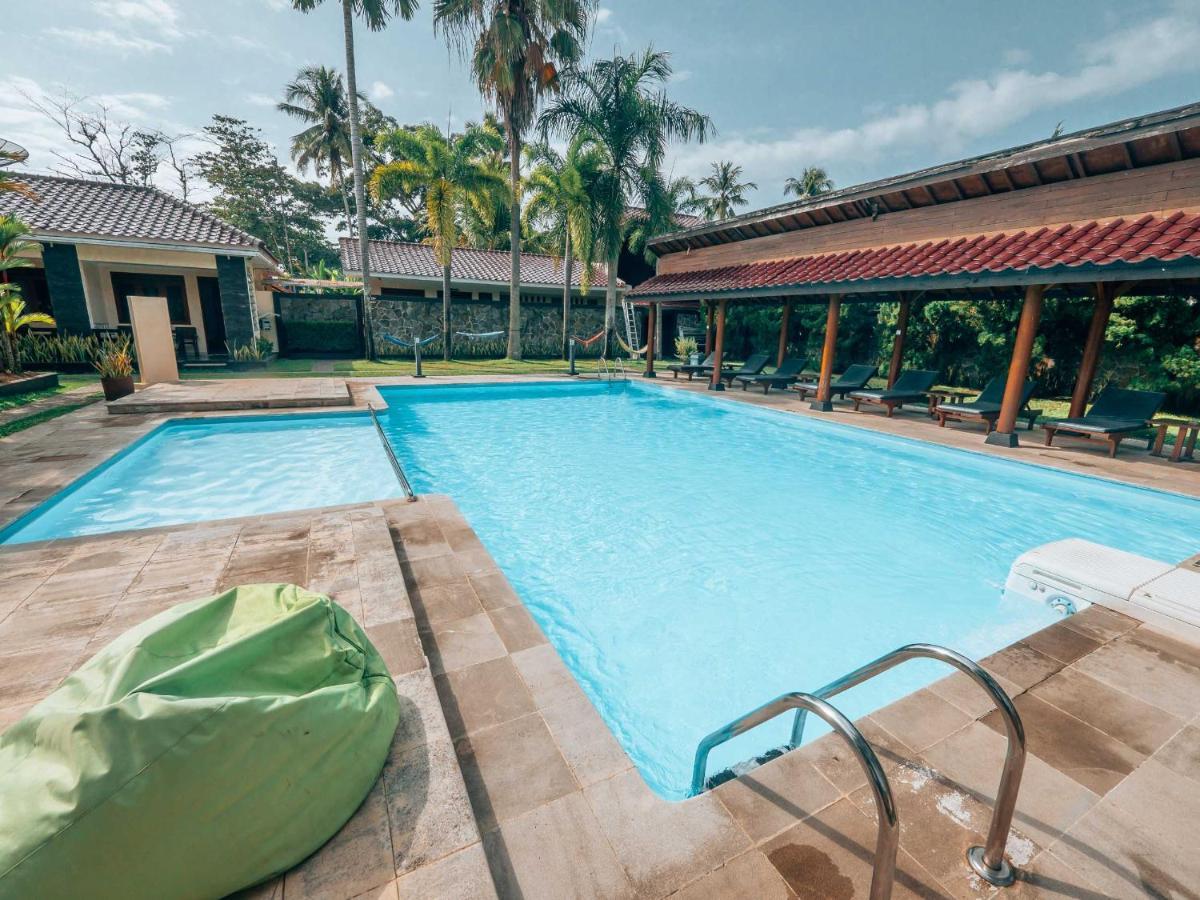 Sunrise Resort Batukaras ภายนอก รูปภาพ