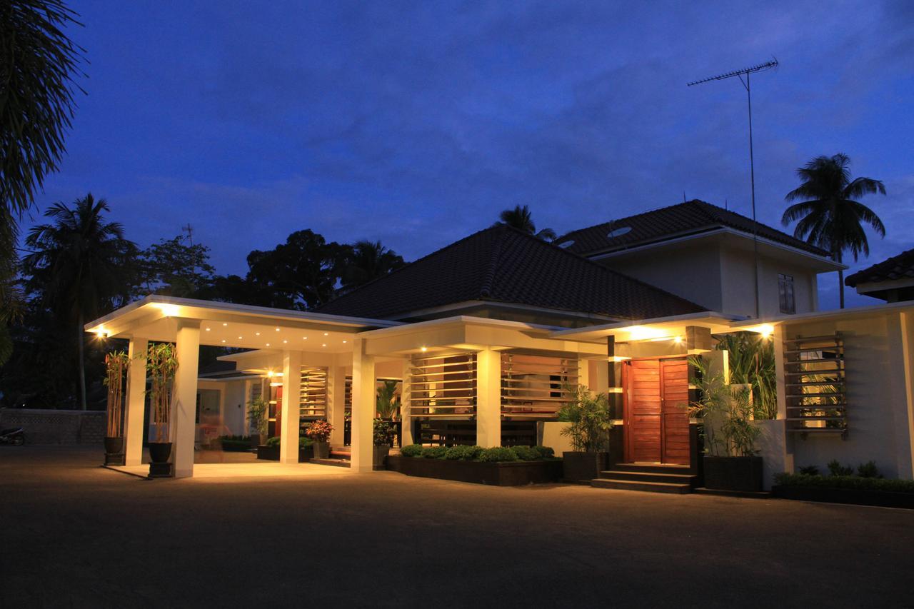 Sunrise Resort Batukaras ภายนอก รูปภาพ