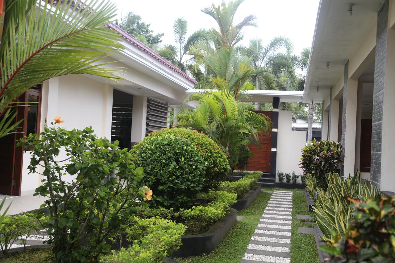 Sunrise Resort Batukaras ภายนอก รูปภาพ